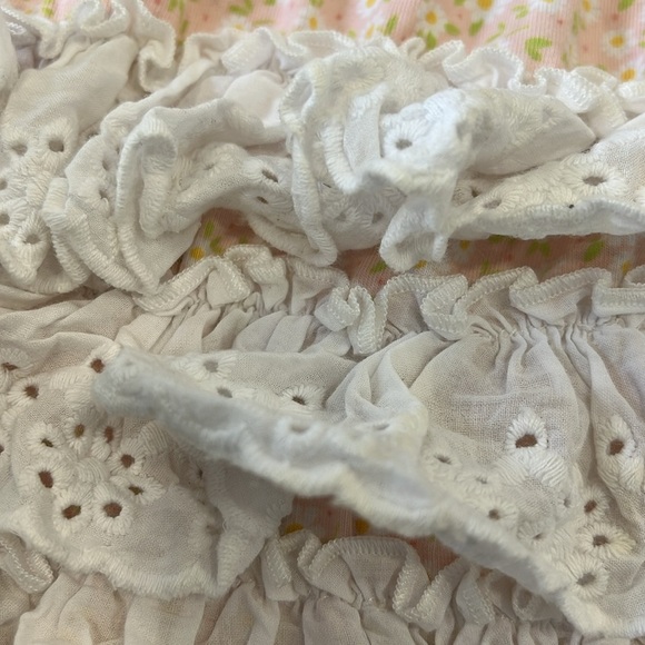Serendipity ditzy floral eyelet ruffled bubble romper - Picture 4 of 10